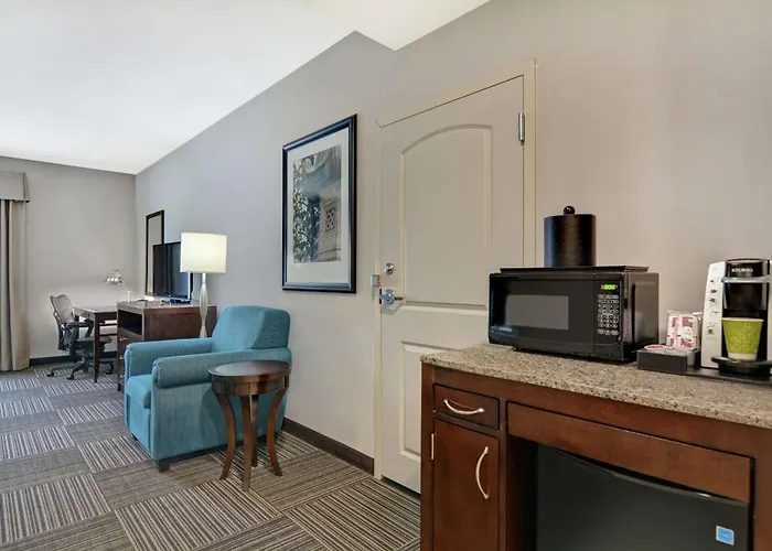 Hilton Garden Inn And Fayetteville Convention Center