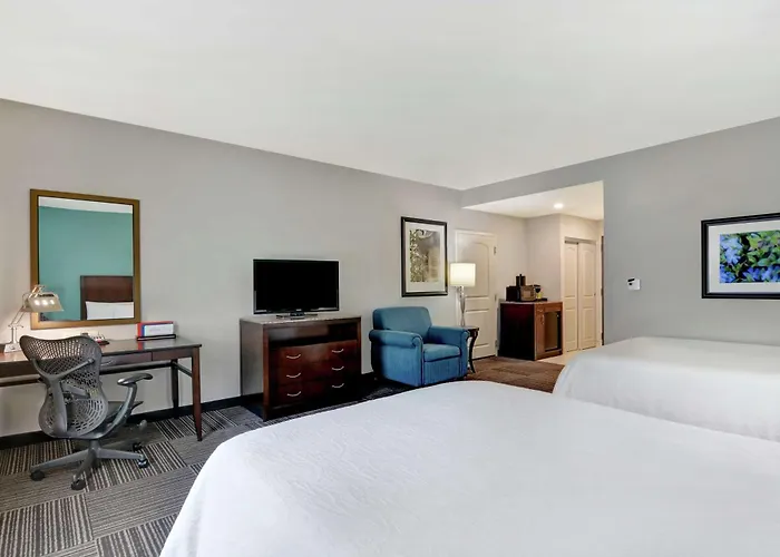 Hilton Garden Inn And Fayetteville Convention Center